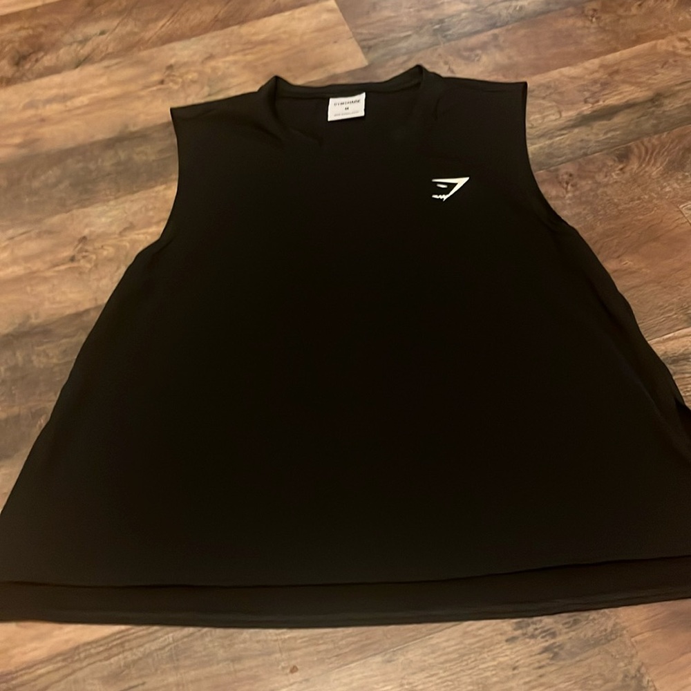 Gymshark tank size medium in black